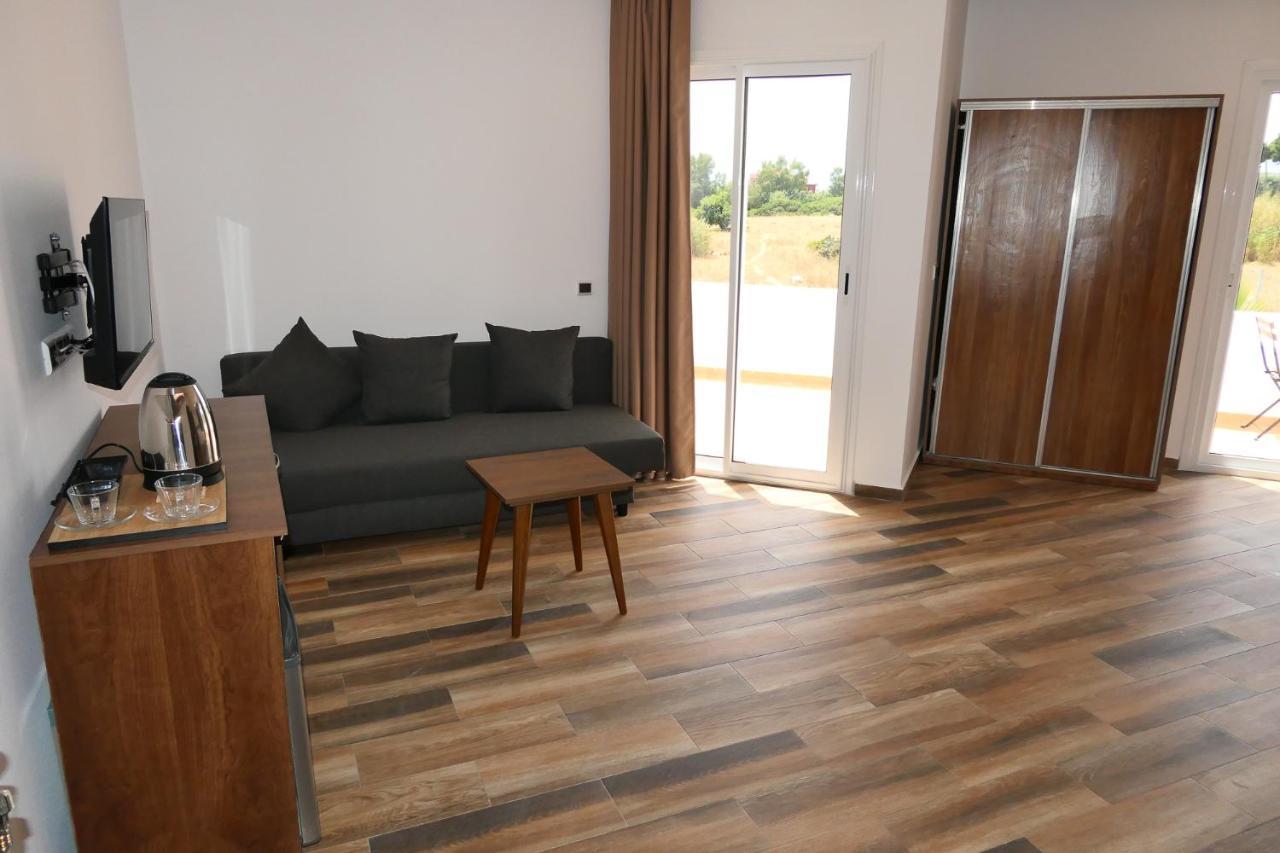Hotel Corail De Cabo Cabo Negro Bagian luar foto